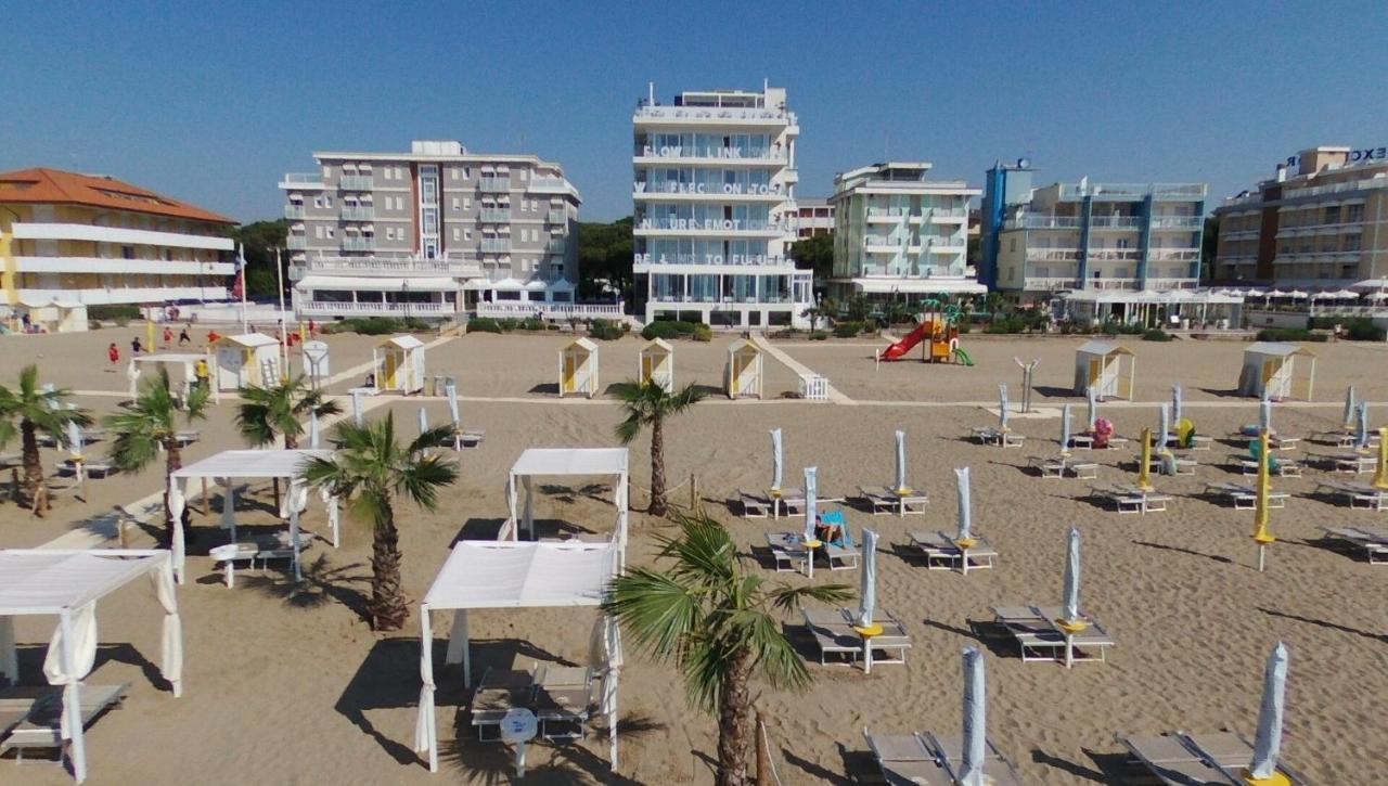 Hotel Edera Caorle Exterior foto