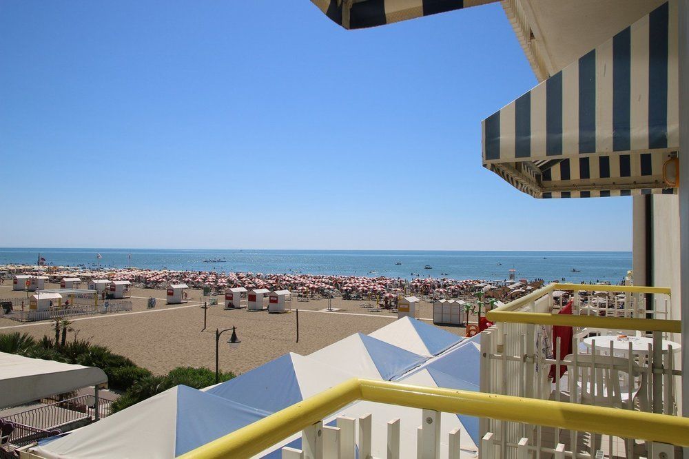 Hotel Edera Caorle Exterior foto